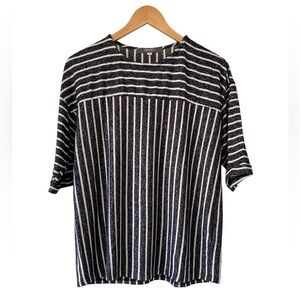 COIN 1804 Los Angeles Top, Size  L